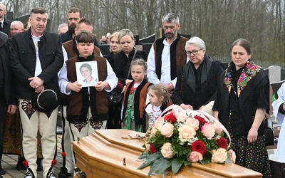 Maruszyna. Pożegnanie dyrektor szkoły, społeczniczki