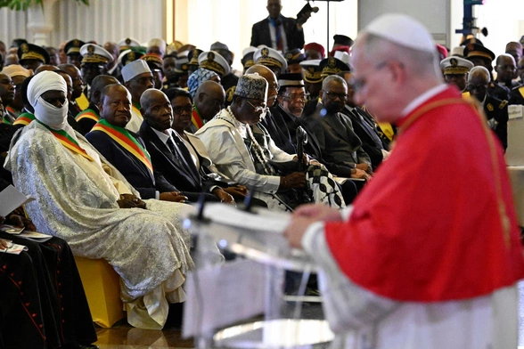 Podsumowanie pierwszego dnia wizyty Leona XIV w Kamerunie:  Budujcie pokój społeczny!