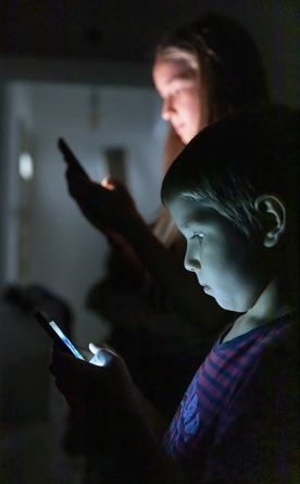 Deklaracje, raporty i trzy ustawy