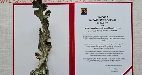 Katowicki Laur Społeczny dla Archidiecezjalnego Domu Hospicyjnego św. Jana Pawła II w Katowicach