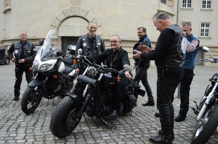 Katolickie Bractwo Motocyklowe u metropolity katowickiego