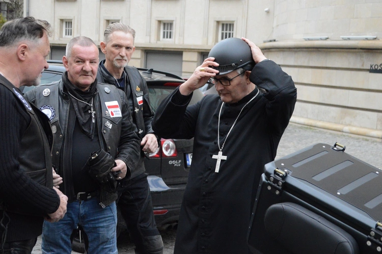 Katolickie Bractwo Motocyklowe u metropolity katowickiego