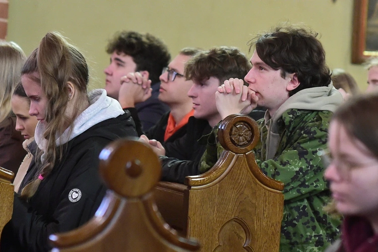 Pielgrzymka maturzystów do Gietrzwałdu