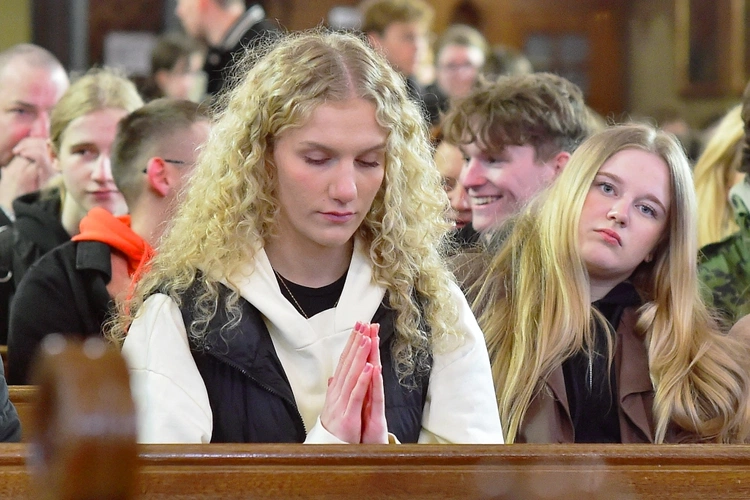 Pielgrzymka maturzystów do Gietrzwałdu