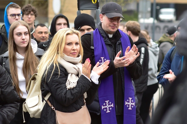 Pielgrzymka maturzystów do Gietrzwałdu