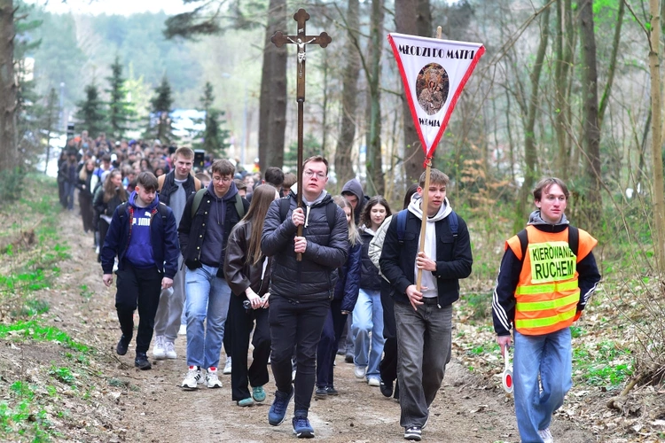 Pielgrzymka maturzystów do Gietrzwałdu