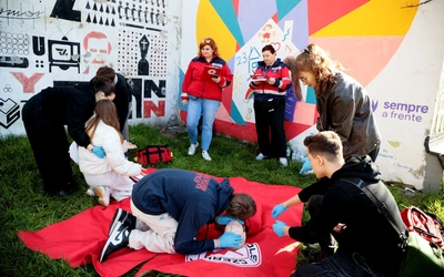 Młodzi ratownicy w akcji