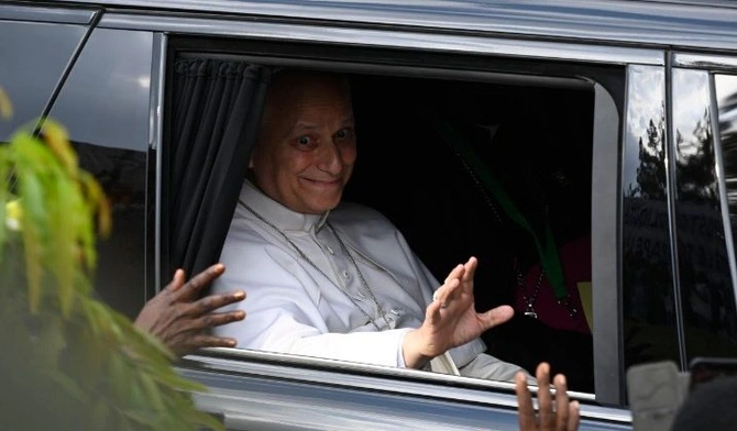 Leon XIV kończy wizytę w Kamerunie i udaje się do Angoli