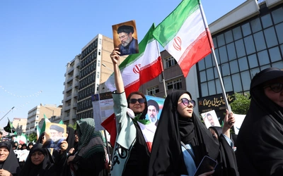 Wraca ruch w cieśninie Ormuz, częściowo otwarto przestrzeń powietrzną nad Iranem