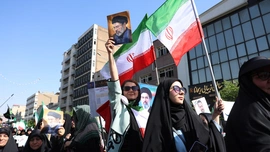 Wraca ruch w cieśninie Ormuz, częściowo otwarto przestrzeń powietrzną nad Iranem