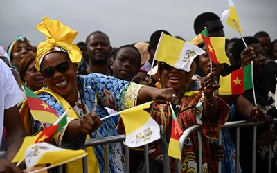 Leon XIV w Kamerunie: Jezus przychodzi pośród burz i mroków