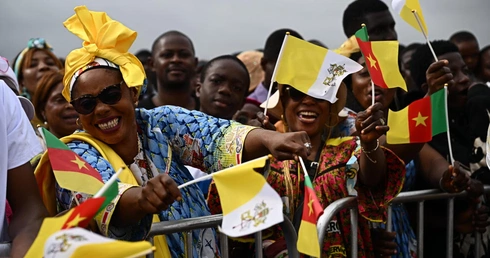 Leon XIV w Kamerunie: Jezus przychodzi pośród burz i mroków