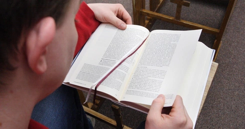 Narodowe Czytanie Pisma Świętego rozpoczyna Tydzień Biblijny. "Odważnie głosić Ewangelię Boga"