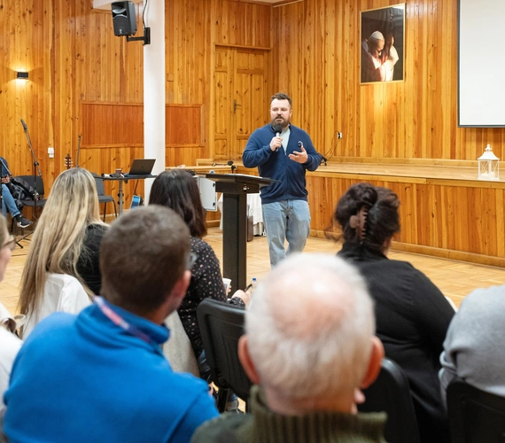 Szkoła Posługi Charyzmatycznej w Bielawie