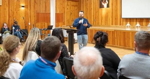 Szkoła Posługi Charyzmatycznej w Bielawie