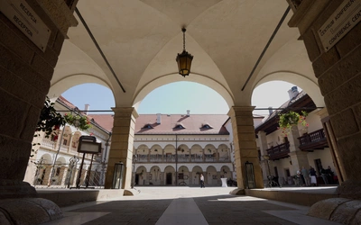 Niepołomice. Konferencja "Wiara w dobie sekularyzacji"