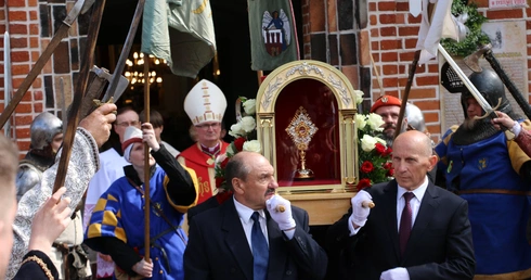 Serock. Zakorzenieni w wierze