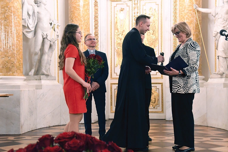 „Mały Gość Niedzielny” z Małym Feniksem, czyli stulatek, który całkiem nieźle się trzyma