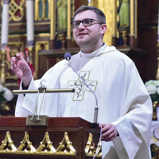 – Daj sobie czas i posłuchaj Pana. On chce cię poprowadzić do czegoś niezwykłego – przekonywał ks. Paweł. 
