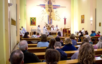 Szczególnym momentem było spotkanie z żywym Panem na Eucharystii. 