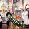 – Młody święty naszych czasów, nazywany Bożym influencerem, przypomina, że świętość nie jest odległą ideą, lecz rzeczywistością, która może rodzić się w codzienności – zauważa proboszcz ks. Paweł Greń CRL.