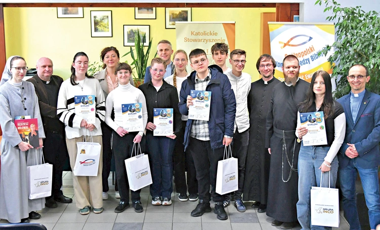 Konkurs to inicjatywa Katolickiego Stowarzyszenia „Civitas Christiana”, skierowana  do uczniów szkół ponadpodstawowych.