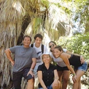 Marco z rodzicami i siostrami, Francescą i Veronicą.  Po wspólnym wyjeździe na beatyfikację Jana Pawła II, Marco wypisał w swoim pokoju słowa błogosławionego papieża: „Nie lękajcie się, otwórzcie drzwi Chrystusowi” 