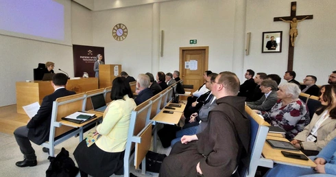 Duchowa moc literatury. Dialog literatury z duchowością