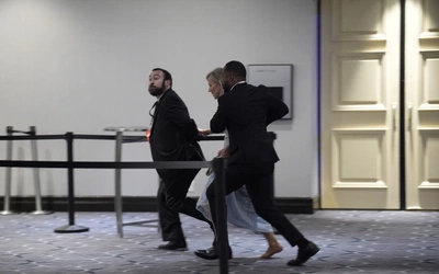 Kim jest sprawca strzelaniny w czasie gali z udziałem Trumpa?