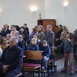 Wprowadzenie relikwii św. Jana Pawła II do parafii w Jesionce - Msza św.