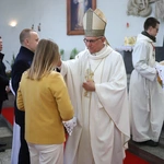 Wprowadzenie relikwii św. Jana Pawła II do parafii w Jesionce - Msza św.