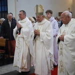 Wprowadzenie relikwii św. Jana Pawła II do parafii w Jesionce - Msza św.