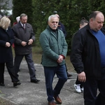 Wprowadzenie relikwii św. Jana Pawła II w Jesionce - procesja