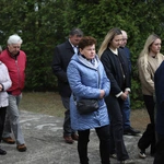 Wprowadzenie relikwii św. Jana Pawła II w Jesionce - procesja