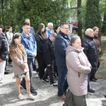 Wprowadzenie relikwii św. Jana Pawła II w Jesionce - procesja