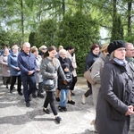 Wprowadzenie relikwii św. Jana Pawła II w Jesionce - procesja
