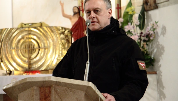 Fundacja "Orla Straż" powstała z gniewu na bezsilność wobec zła i z miłości do człowieka