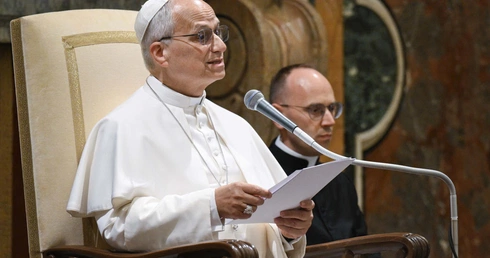 Medycyna to coś więcej niż technologia: Papież Leon XIV przypomina o potrzebie serca i integralnej formacji