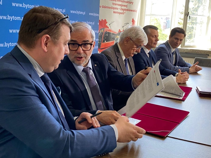 Region. Ostatnie odcinki torowiska do modernizacji. Rusza remont na trasie Katowice–Bytom