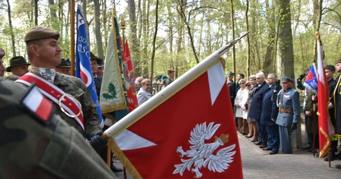 Przesłanie ościsłowskiego lasu: strzec prawdy i pamięci