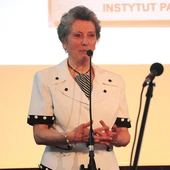 Grażyna Wosińska już od ponad 30 lat dba o upamiętnienie bohaterów. 
