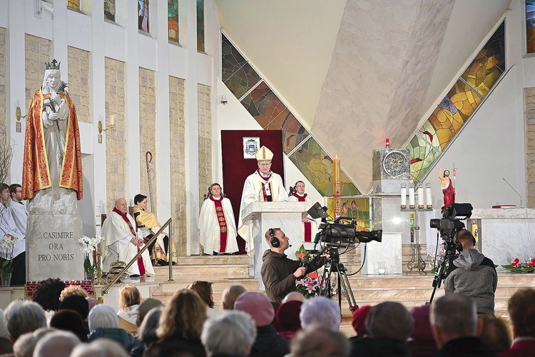 Dzięki mediom nauczanie metropolity gdańskiego dotarło w różne miejsca Polski i świata.