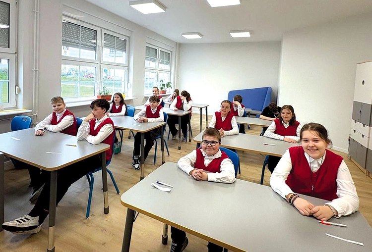W etapie szkolnym wzięło udział prawie 250 uczniów z całej Polski. 