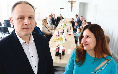 Renata i Paweł Łachutowie, mielecka para rejonowa, zorganizowali niedzielne spotkania przy kawie dla zainteresowanych DK. 