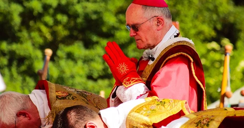 Watykan ostrzega przed schizmą: Widmo ekskomuniki nad Bractwem św. Piusa X