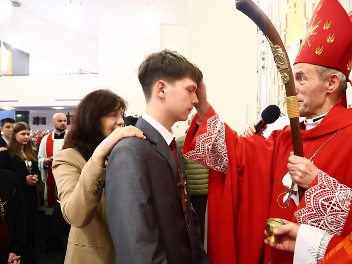 Bierzmowanie w par. Ducha Świętego w Mielcu