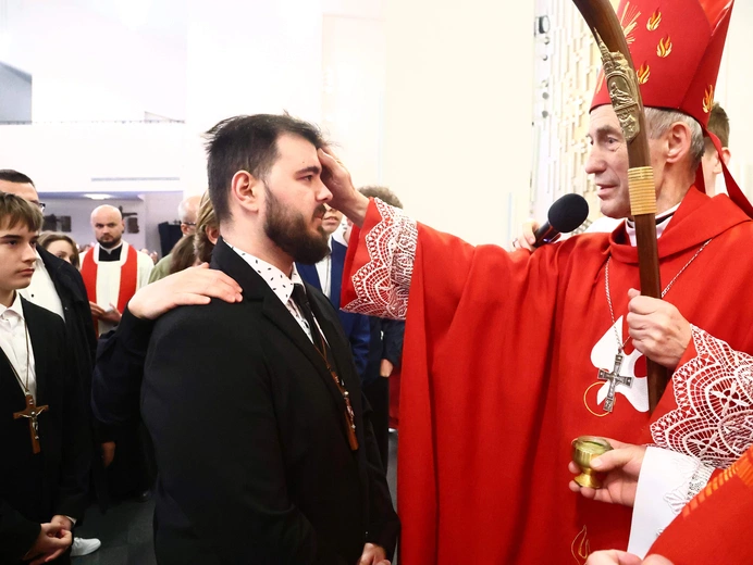 Bierzmowanie w par. Ducha Świętego w Mielcu