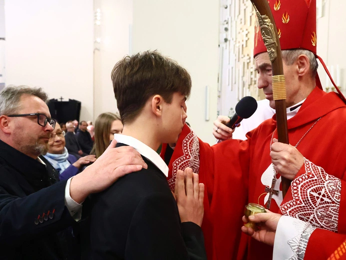 Bierzmowanie w par. Ducha Świętego w Mielcu