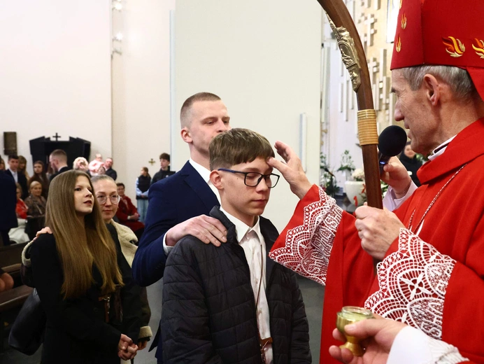 Bierzmowanie w par. Ducha Świętego w Mielcu