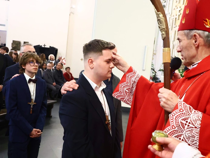 Bierzmowanie w par. Ducha Świętego w Mielcu